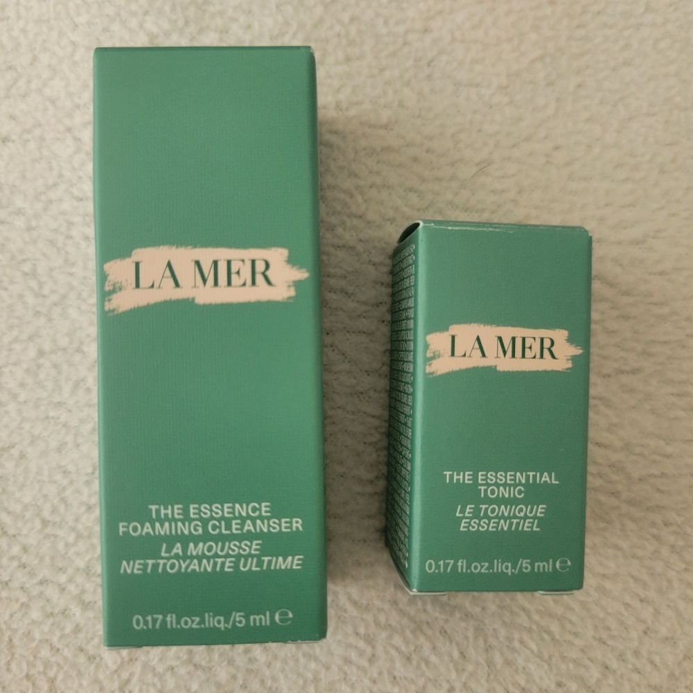 LA MER Blue Cosmetic Bag w/ Foaming Cleanser & The Essential Tonic Miracle Broth